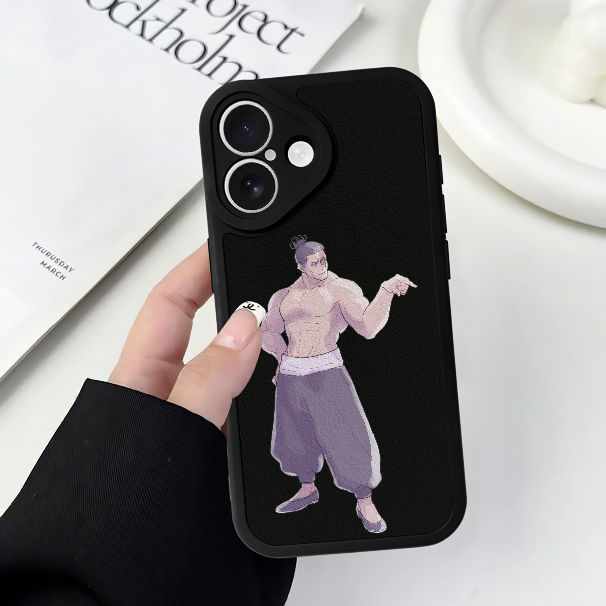 （画像用） 呪術廻戦 Jujutsu Kaisen 【iPhone 16シリーズ対応】シリコンスマホケース（レザー調） 材質：シリコン